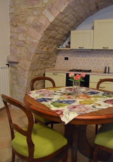 La Chiocciola Assisi Apartman Kültér fotó